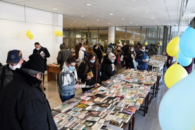 Ponad 6 tys. zł na wsparcie uchodźców z Ukrainy dzięki kiermaszowi książek