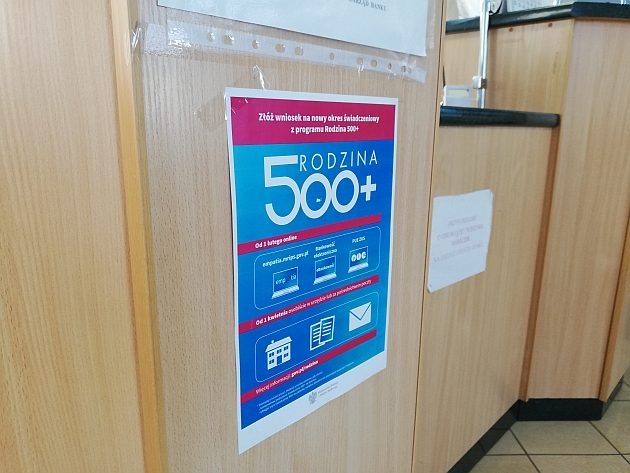 Dzięki specustawie uchodźcy mogą starać się o 500+, Dobry start i 1000+ 