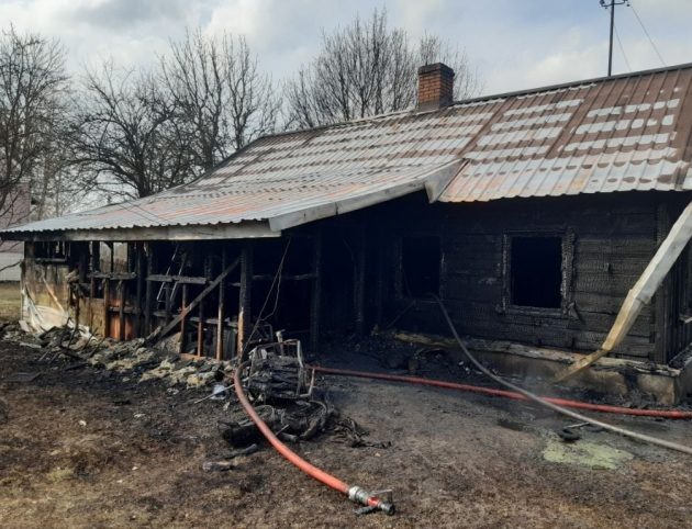 Tragiczny pożar koło Zabłudowa. W domu znaleziono spalone zwłoki mężczyzny