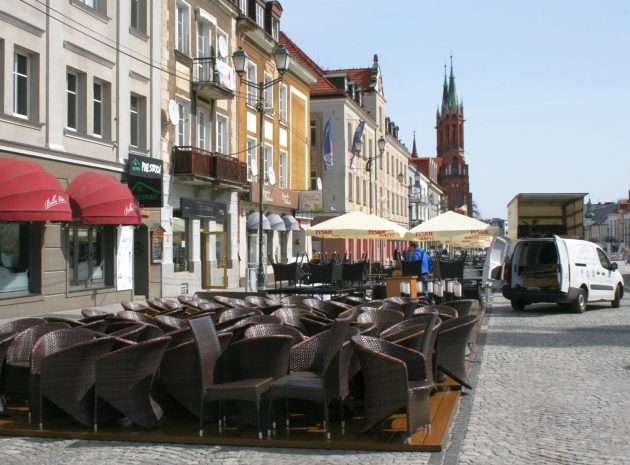 Ogródki piwne wracają na Rynek Kościuszki [ZDJĘCIA]