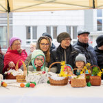 Białostoczanie poświęcili koszyczki na Rynku Kościuszki [ZDJĘCIA]