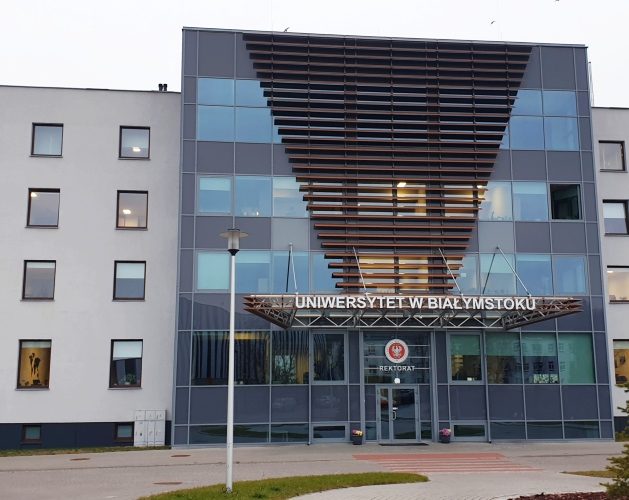 Sukces UwB. Znalazł się w rankingu najlepszych instytucji naukowych na świecie