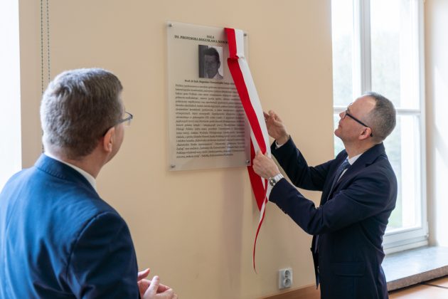 Wybitni twórcy białostockiej polonistyki upamiętnieni