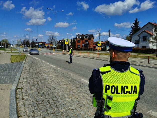 Pościg ulicami Białegostoku aż do Dobrzyniewa. Za kierownicą 17-latek