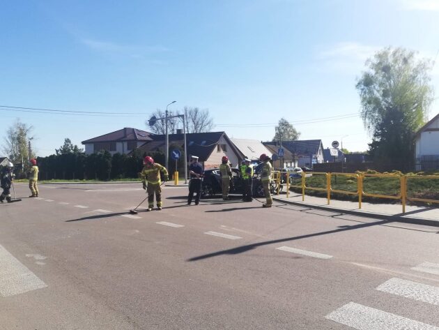 W rejonie Knyszyna osóbowka zderzyła się z autobusem