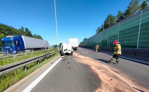 Karambol w Porosłach. Jedna osoba ranna