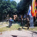 "Stajemy po stronie ofiar" - złożono kwiaty i znicze w rocznicę spalenia Wielkiej Synagogi