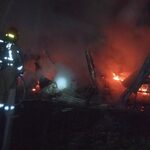 Pożar wybuchł w środku nocy. W budynku był mężczyzna z dzieckiem