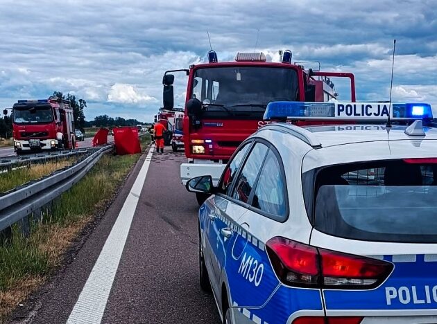 Trasa S8 w kierunku Białegostoku zablokowana. Zginął motocyklista