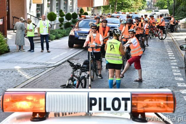 Rowerami na Jasną Górę. Najstarszy pielgrzym ma 80 lat