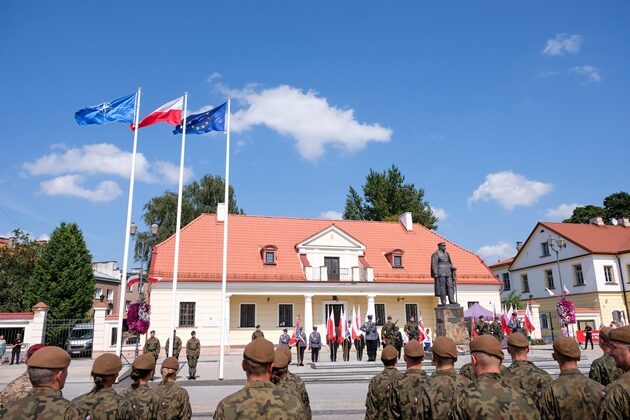 "Za wolność naszą i waszą" - obchody Święta Wojska Polskiego  [ZDJĘCIA]