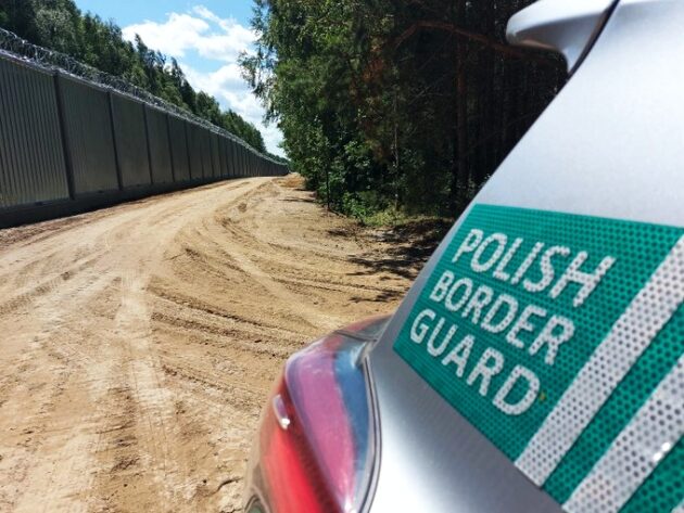 Cudzoziemcy wciąż próbują przedostać się z Białorusi do Polski
