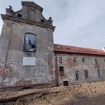 Te dzieci straciły rodziców podczas wojny. Mieszkają w klasztorze i potrzebują wsparcia