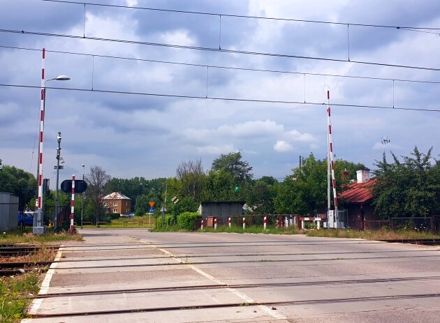 Przejazd kolejowo-drogowy w Łapach zostanie zamknięty. Powstanie tam tunel