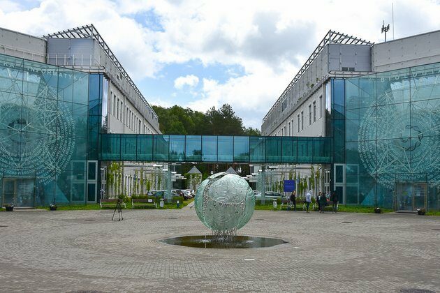 Nauki zdalnej na UwB jednak nie będzie. Rektor uchylił zarządzenie