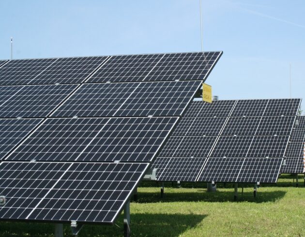 W Podlaskiem powstaną nowe elektrownie słoneczne i inkubatory przedsiębiorczości