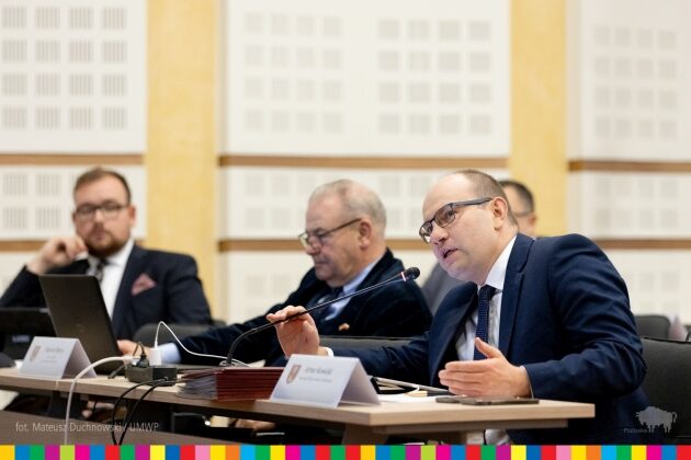 Radni sejmiku zaakceptowali budżet na 2023 r. Deficyt sięgnie niemal 90 mln zł