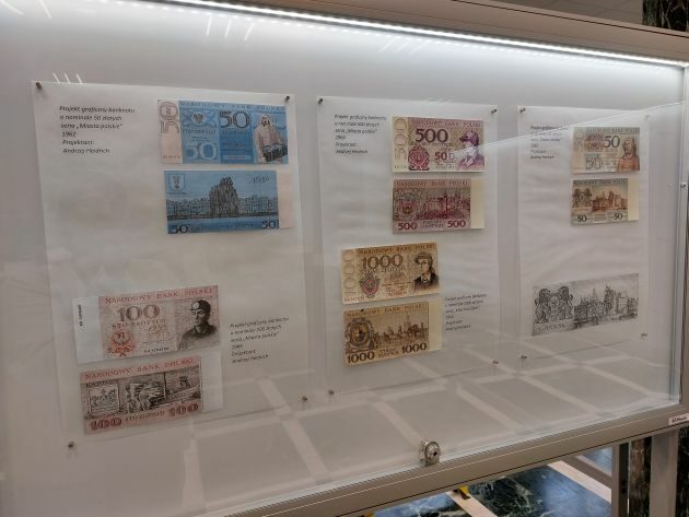 Można zobaczyć banknoty, które wydrukowano i utajniono podczas zimnej wojny