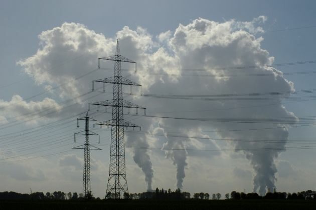 Uwaga na zanieczyszczone powietrze. Lepiej zrezygnować ze spacerów