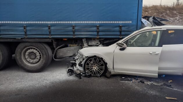 Zbiórka dla dzieci lekarza, który zginął w porsche na S8. Internet się podzielił