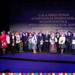 Marszałek wręczył stypendia artystyczne podczas uroczystej gali