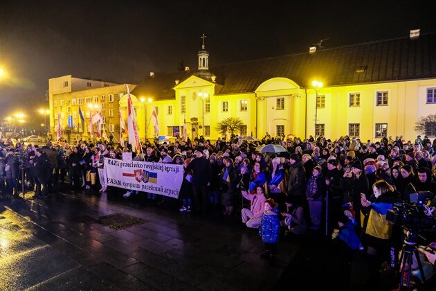 Białystok solidarny z Ukrainą [ZDJĘCIA]