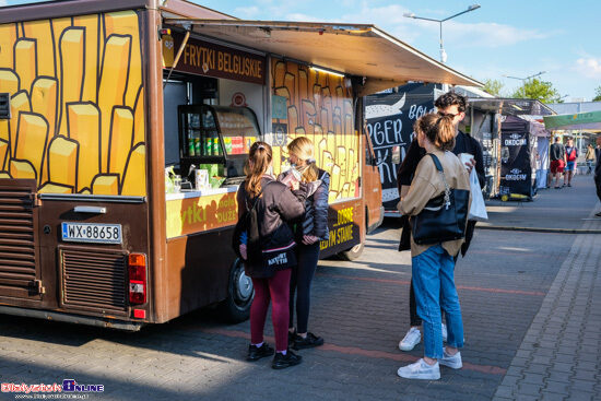 Czas rozpocząć sezon food trucków! [KONKURS]