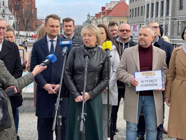 Refundacja in vitro. W Podlaskiem zebrano ponad 10 tys. podpisów. Trafią do Sejmu