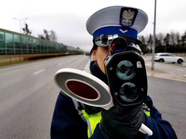 Noga z gazu! Policjanci prowadzą wzmożone kontrole prędkości