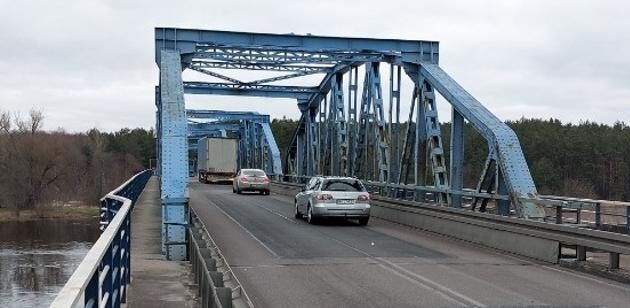 Lada dzień ruszy naprawa uszkodzonego mostu nad Bugiem 