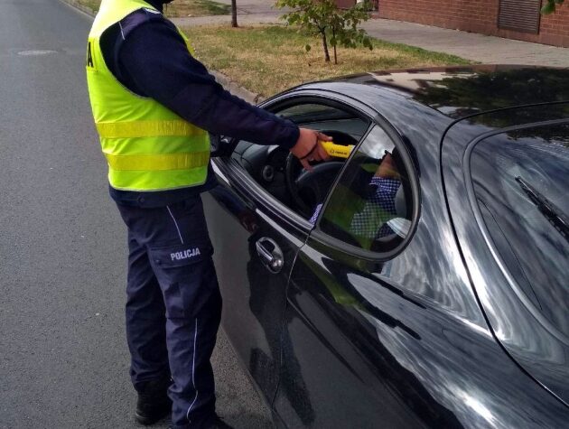 Bezpieczna Wielkanoc. Na drogach będzie więcej policjantów