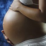 Jak dbać o skórę w ciąży i po porodzie?