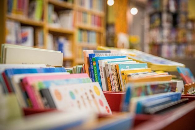 Książnica Podlaska świętuje Dzień Bibliotekarza i ogłasza abolicję