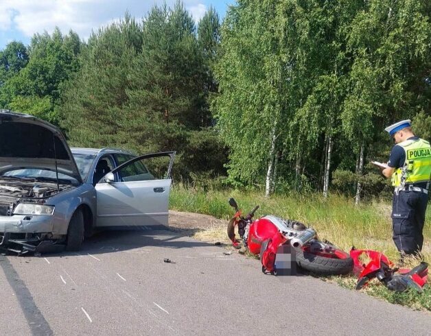 Pijany kierowca nie ustąpił pierwszeństwa. Motocyklista trafił do szpitala