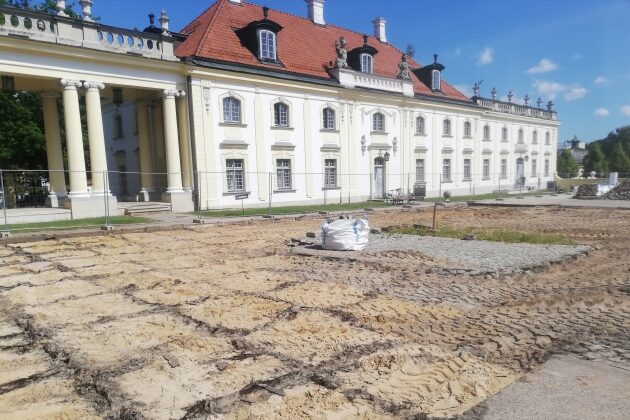 Archeolodzy przy Pałacu Branickich. "Nadzieje na efekty tych prac są duże"