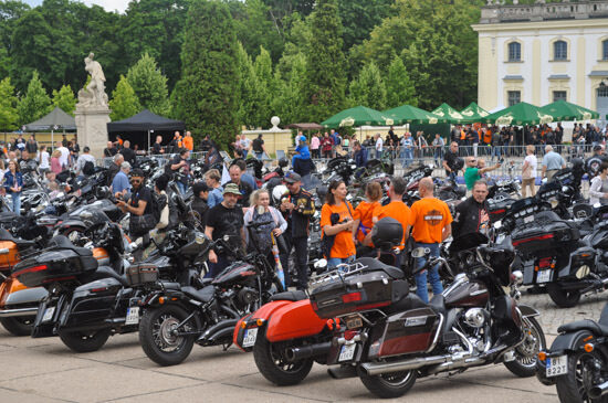 Parada motocykli oraz koncert muzyki Metalliki i AC/DC. Wstęp wolny