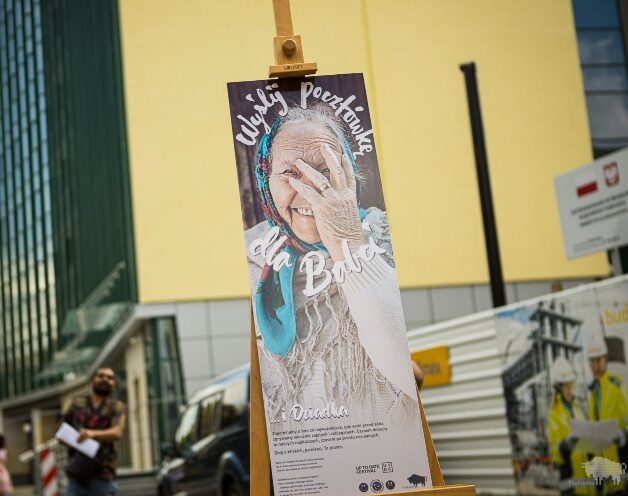 Mural z babcią Eugenią wróci na ścianę - z pewnymi modyfikacjami