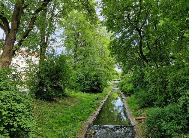 Początek tygodnia wciąż upalny, ale burzowy