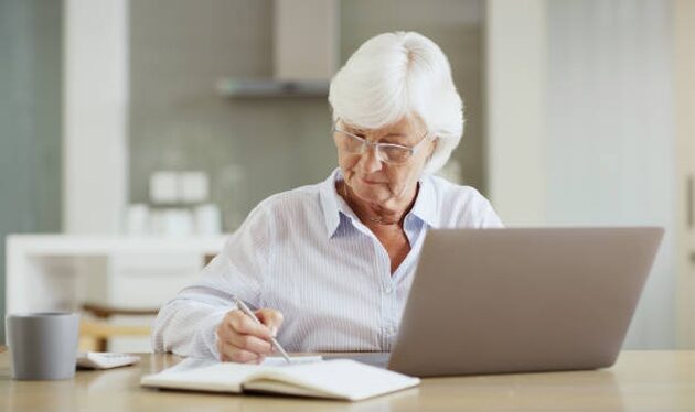 Własna działalność na emeryturze. Jakie trzeba płacić składki?