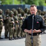 Białoruskie śmigłowce nad Białowieżą. Poinformowano NATO