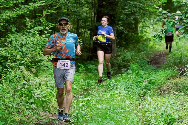 Biegacze w Puszczy Białowieskiej. Przed nami "Maraton Żubra" i zawody "Kresowe Trail"