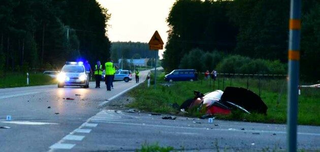 Śmiertelny wypadek. Zginęły 2 osoby dorosłe i 2 dzieci