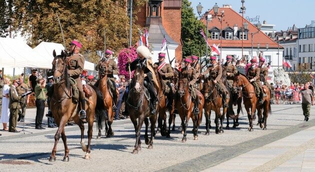 Rozpoczęło się Święto Wojska Polskiego. Można dołączyć [ZDJĘCIA]