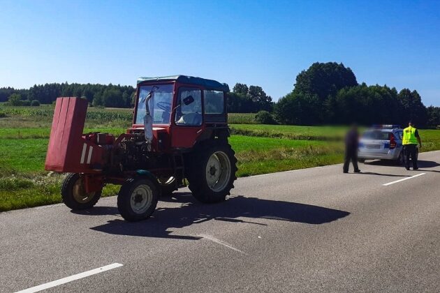 W traktorze zabrakło paliwa. Pomoc nadeszła aż z Bydgoszczy 