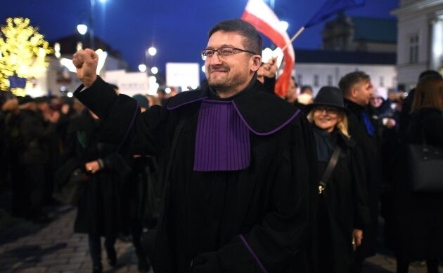 Walczy o wolne sądy i prawa obywatelskie. Paweł Juszczyszyn przyjedzie do Białegostoku