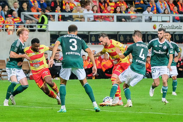 Legia pokonana! Jaga u siebie jest nie do zatrzymania! [ZDJĘCIA]