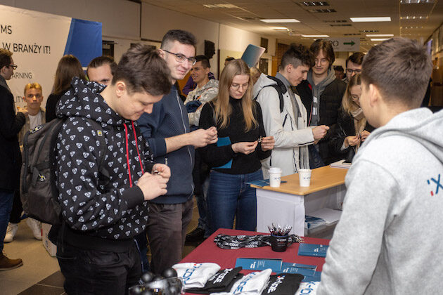 Niezwykły test na Politechnice. Do zdobycia indeksy na studia i nagrody pieniężne