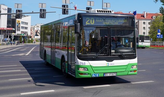 Duże zmiany w BKM. Autobusy będą zajeżdżały na perony Centrum Przydworcowego [MAPA]