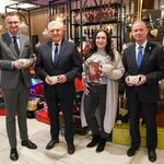 Jarmark Bożonarodzeniowy "na bogato".  Będzie lodowisko, karuzele i kalendarz adwentowy