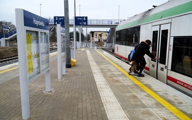 PKP. Będzie przebudowany układ torowy, nowy peron i urządzenia sterowania ruchem